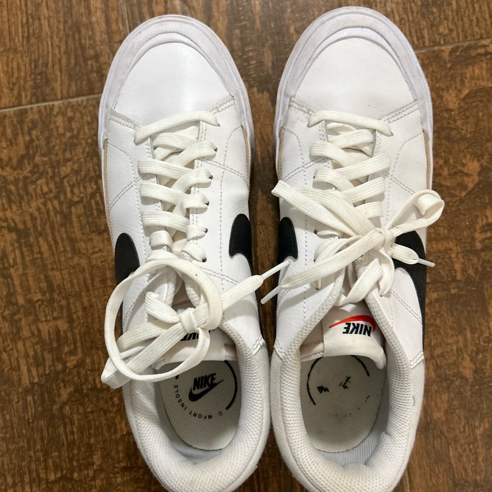 Women’s Nike court legacy shoes